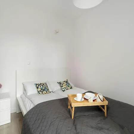 Modern Janickiego For 2 Adults And 2 Children With Parking Near Mtp By Renters Апартаменты Познань